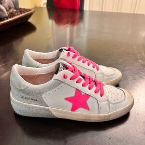 Vintage Havana White and Pink Sneakers